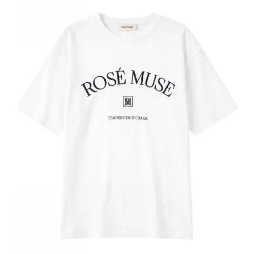 大谷映美里が着用しているRosé MuseのTシャツ