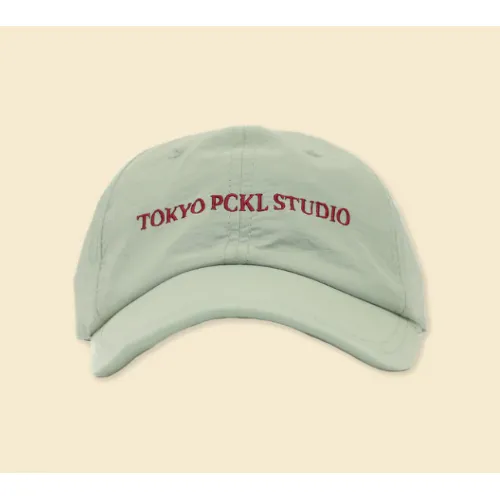 井桁弘恵が着用しているPCKLのキャップ