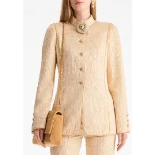 橋本愛が着用しているCHANELのジャケット全般