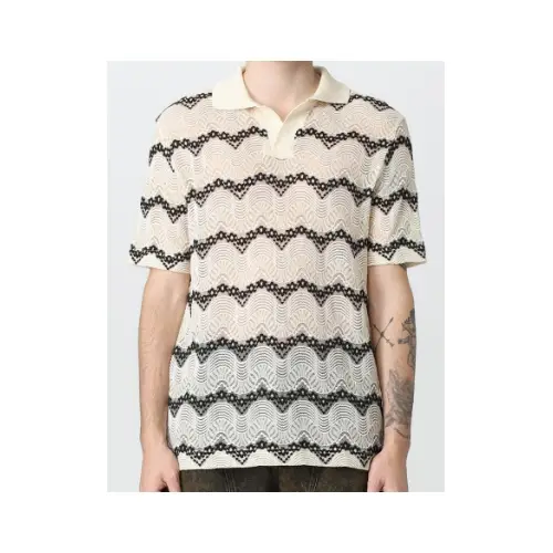 大森元貴が着用しているAndersson Bellのポロシャツ