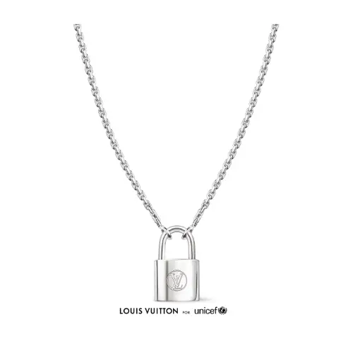 大森元貴が着用しているLOUIS VUITTONのネックレス
