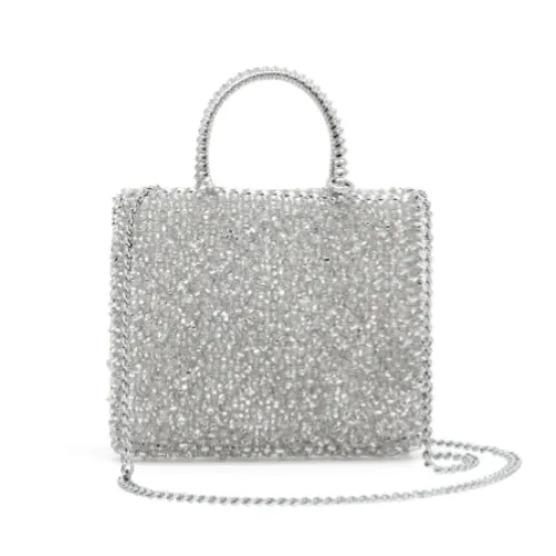 川﨑桜が着用しているANTEPRIMAのショルダーバッグ