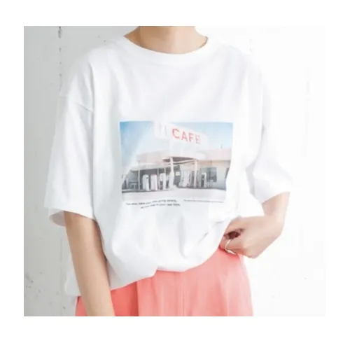 賀喜遥香が着用しているKBFのTシャツ