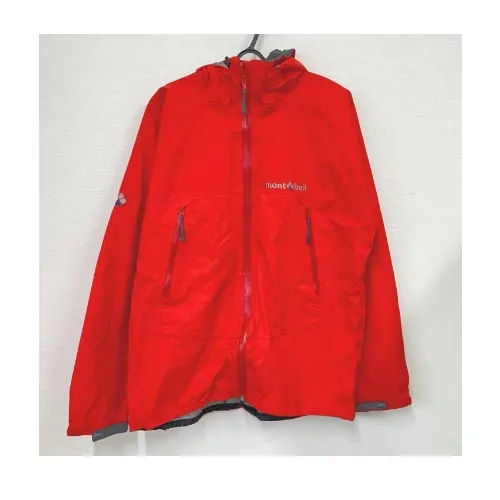 賀喜遥香が着用しているmont-bellのジャケット全般