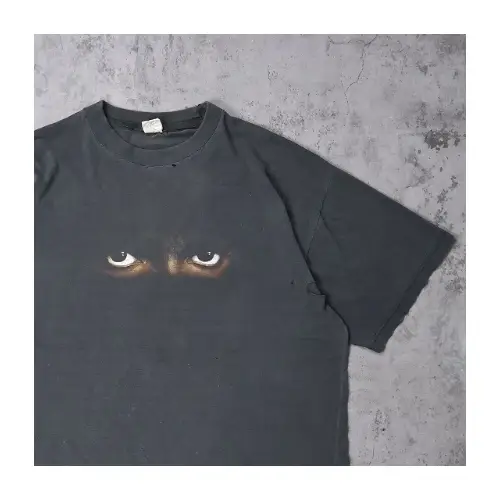 平本蓮が着用しているVINTAGEのTシャツ