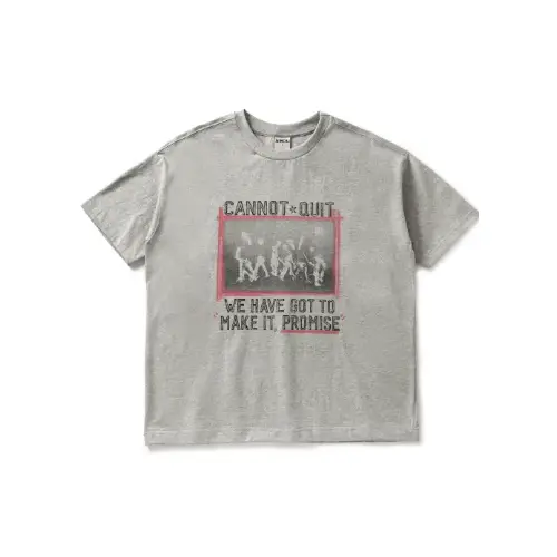 アイエンが着用している「Tシャツ」のアイテム紹介