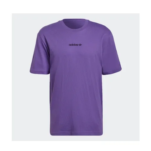 ケンドーコバヤシが着用しているadidasのTシャツ