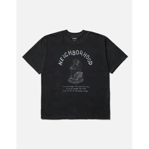 稲葉浩志が着用しているNEIGHBORHOODのTシャツ