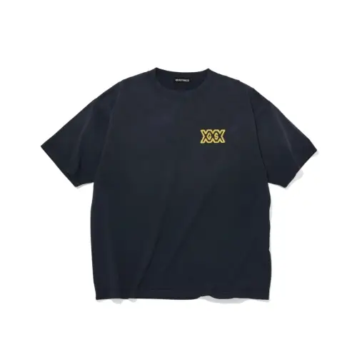 平本蓮が着用している「Tシャツ」のアイテム紹介