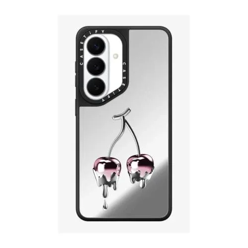 Stray Kidsメンバーが着用している「スマホケース」のアイテム紹介