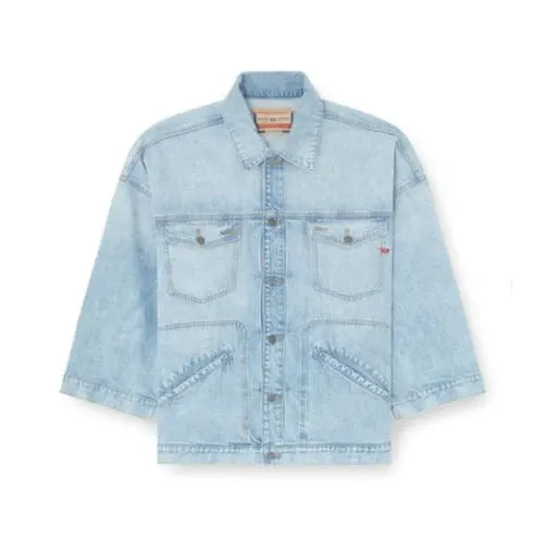 NAOKOが着用している「DIESEL（ディーゼル）」のアイテム紹介