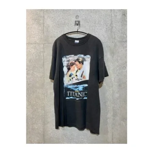 佐久間大介が着用している「Tシャツ」のアイテム紹介