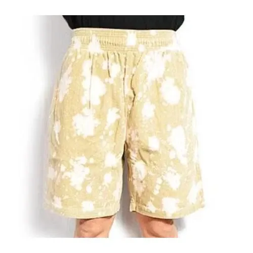 Hiroが着用している「パンツ」のアイテム紹介