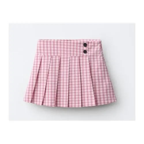 ウンチェが着用している「ZARA（ザラ）」のアイテム紹介