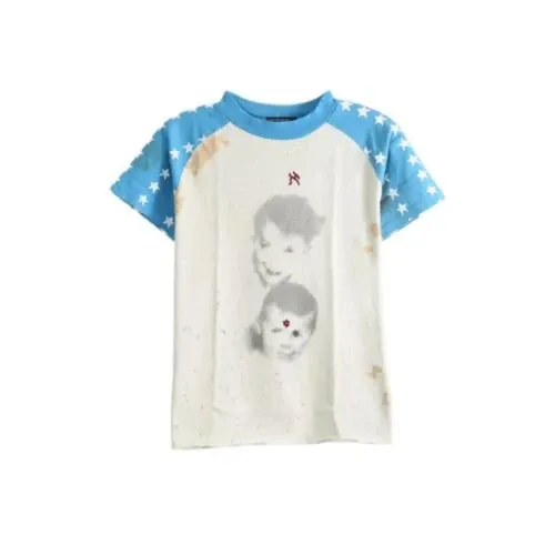 Stray Kidsメンバーが着用している「Tシャツ」のアイテム紹介