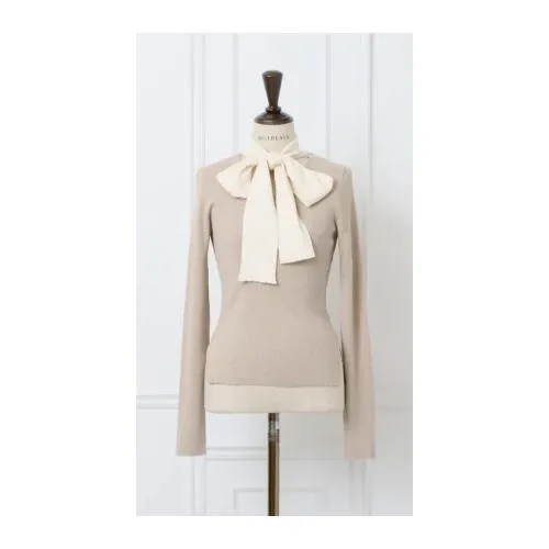三上悠亜MISTREASSミストレアスSailorcolor knit tops 三上悠亜が着用している「MISTREASS（ミストレアス）」のアイテム紹介